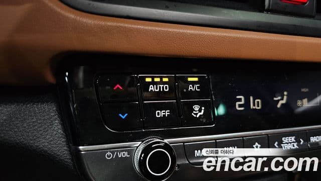 Kia Seltos 2024 — ფოტო 20/20