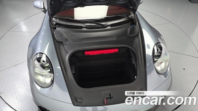 Porsche 911 2025 — Photo 28/32