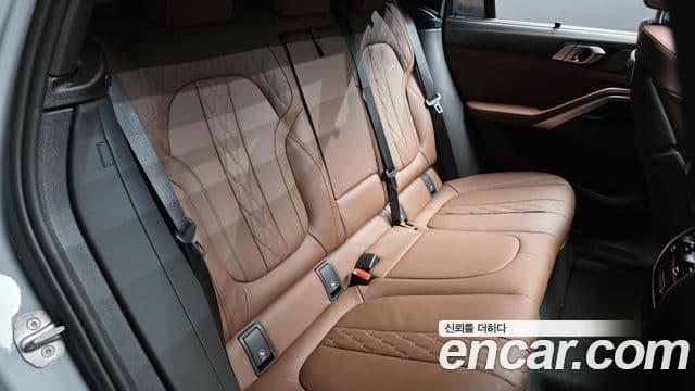 BMW X6 2025 — Фото 10/20