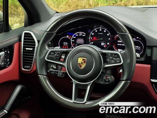 Porsche Cayenne 2022 — Şəkil 11/20