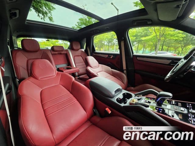 Porsche Cayenne 2022 — Şəkil 17/20