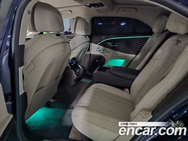 Bentley Flying Spur 2022 — Şəkil 14/19