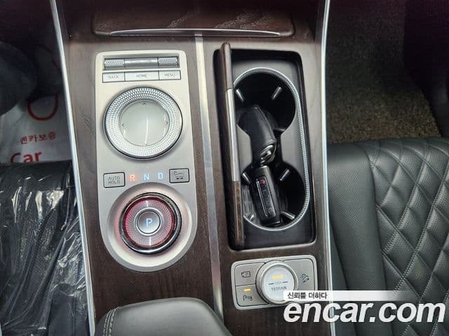 Genesis GV80 2020 — ფოტო 16/20