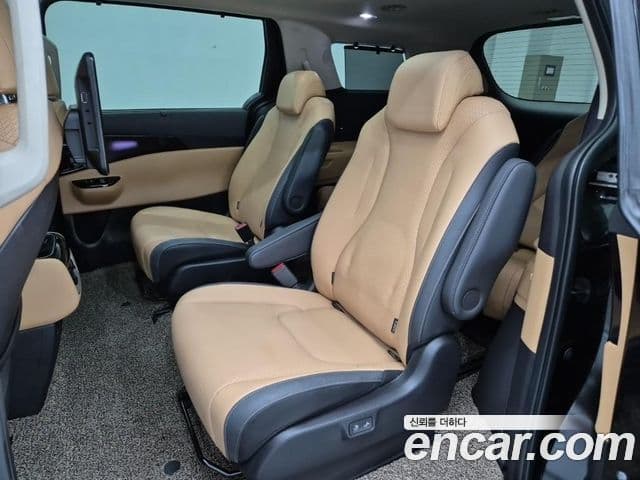 Kia Carnival 2022 — ფოტო 11/20