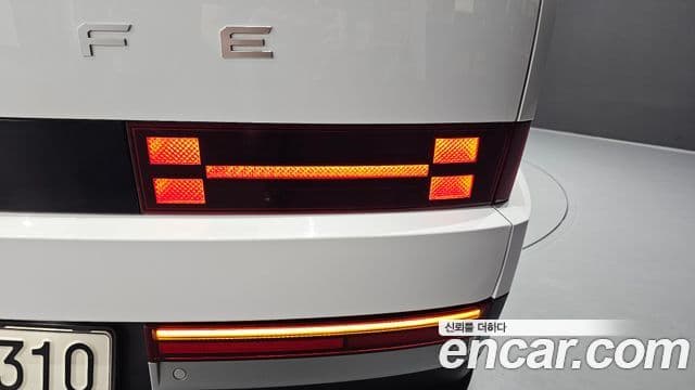 Hyundai Santa Fe 2024 — Photo 37/38