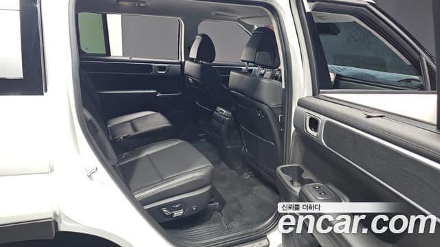 Hyundai Santa Fe 2024 — Photo 36/38