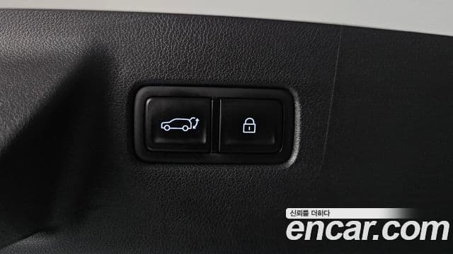 Hyundai Santa Fe 2024 — Photo 31/38