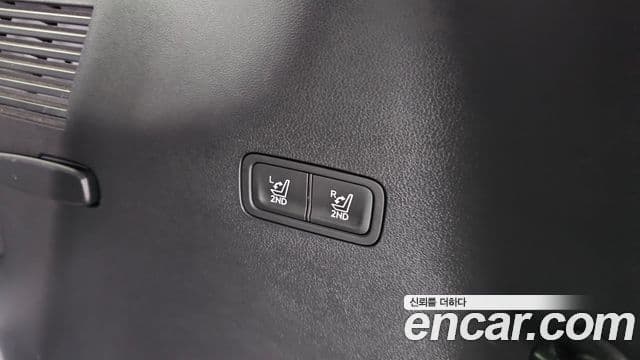 Hyundai Santa Fe 2024 — Photo 17/38
