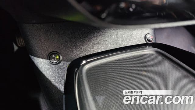 Toyota Prius 2022 — Photo 16/32