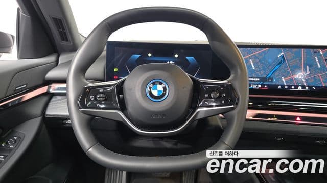BMW i5 2023 — ფოტო 10/36