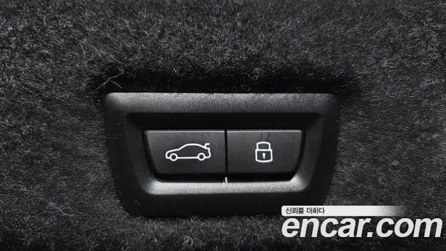BMW i5 2023 — ფოტო 23/36