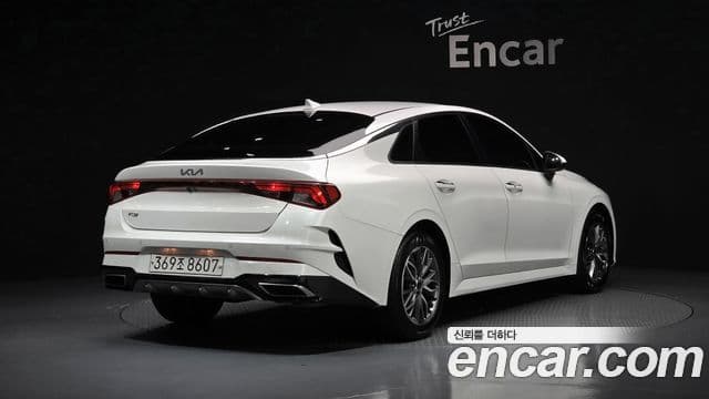 Kia K5 2022 — Şəkil 2/20