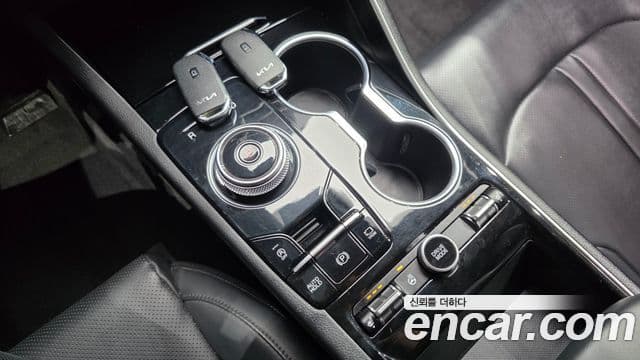Kia K5 2022 — Şəkil 9/20