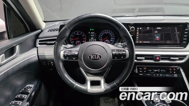Kia K5 2022 — Şəkil 13/20