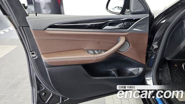 BMW X4 2024 — Photo 8/34