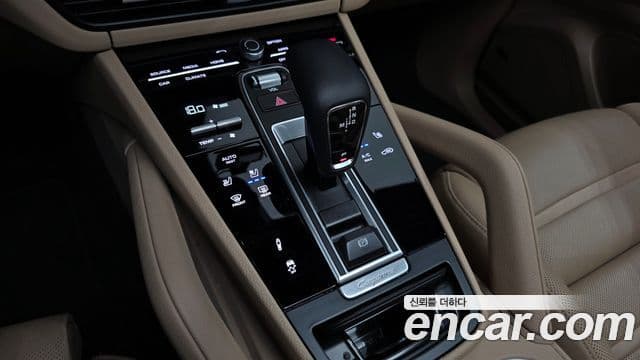Porsche Cayenne 2023 — Şəkil 9/20