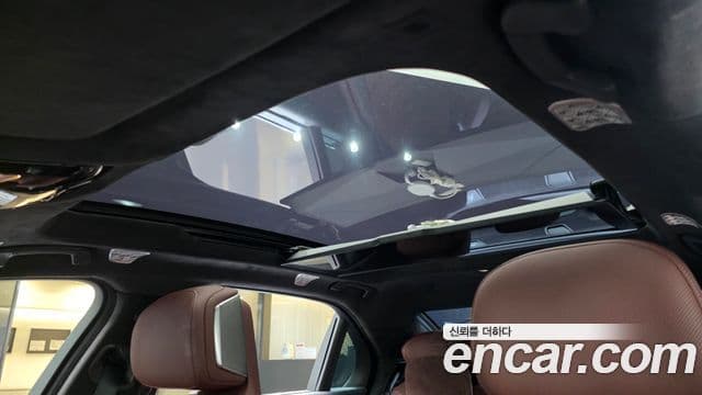 BMW 7 Series 2023 — ფოტო 18/20