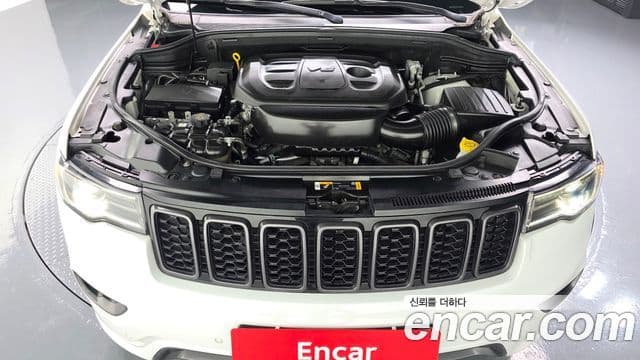 Jeep Grand Cherokee 2021 — Şəkil 6/20