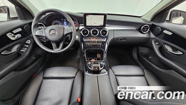 Mercedes-Benz C-Class 2018 — Şəkil 7/29