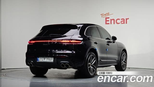 Porsche Macan 2023 — Фото 2/20