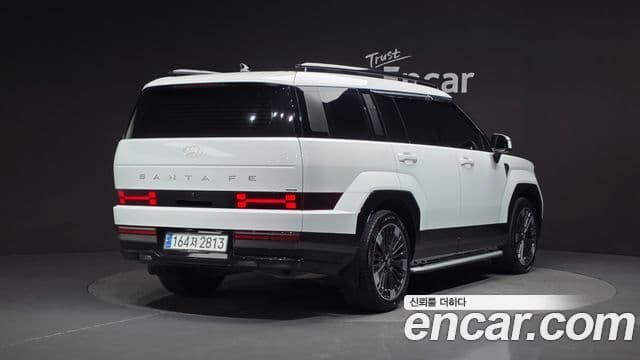 Hyundai Santa Fe 2023 — Photo 7/20