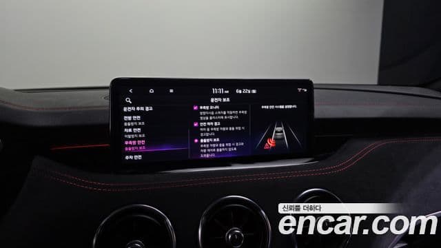 Kia Stinger 2021 — Фото 16/20