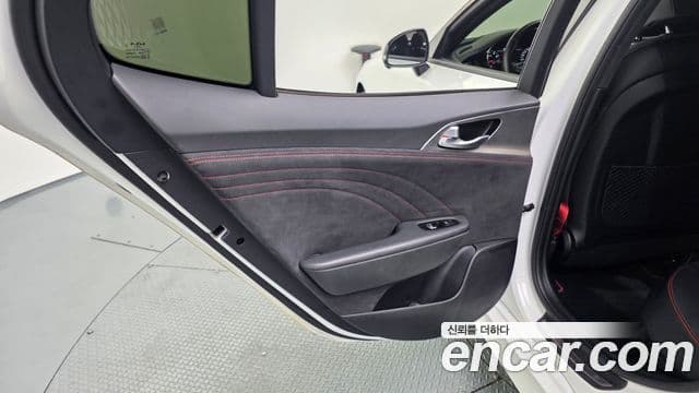Kia Stinger Meister 2021 — Photo 6/38