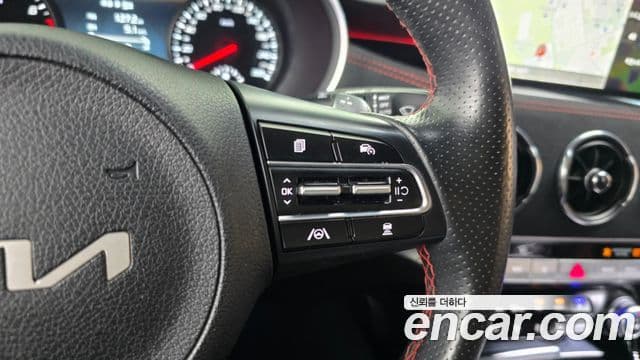 Kia Stinger Meister 2021 — Photo 8/38