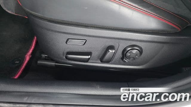 Kia Stinger Meister 2021 — Photo 5/38