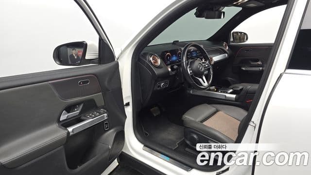 Mercedes-Benz EQB 2022 — ფოტო 25/34