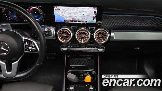 Mercedes-Benz EQB 2022 — ფოტო 15/34
