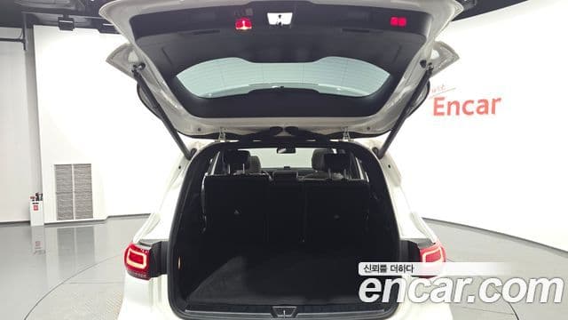 Mercedes-Benz EQB 2022 — ფოტო 17/34