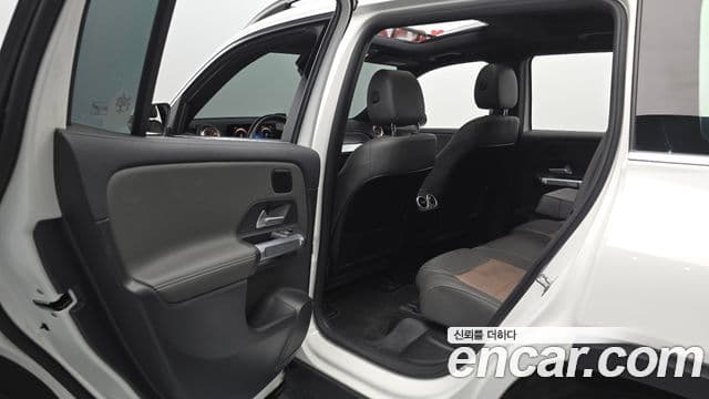 Mercedes-Benz EQB 2022 — ფოტო 34/34