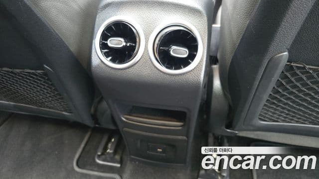 Mercedes-Benz EQB 2022 — ფოტო 18/34
