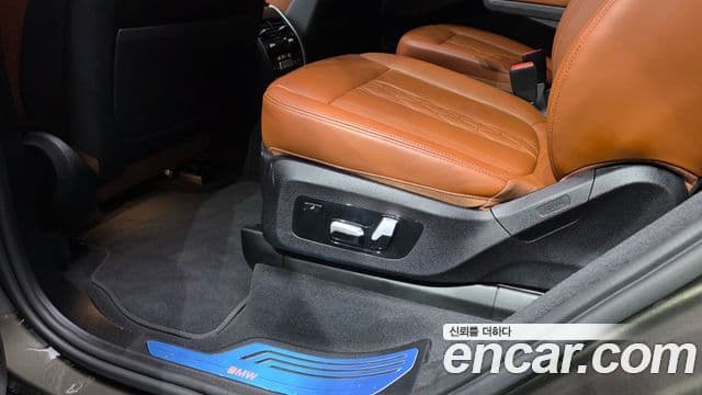 BMW X7 2022 — ფოტო 40/40
