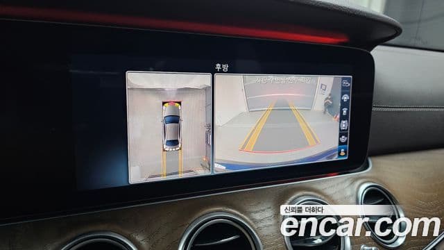 Mercedes-Benz E-Class 2019 — ფოტო 14/20