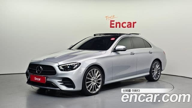 Mercedes-Benz E-Class 2022 — ფოტო 1/20