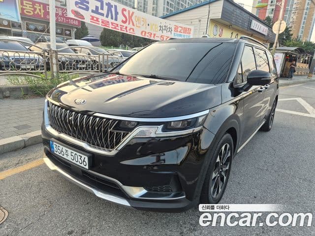 Kia Carnival 2021 — Фото 1/20