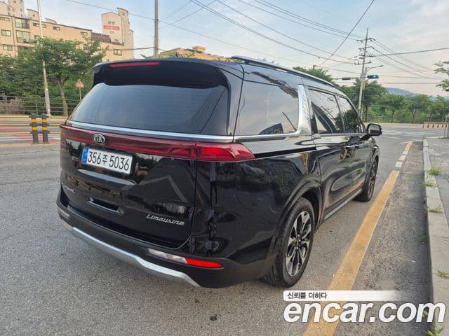 Kia Carnival 2021 — Фото 2/20
