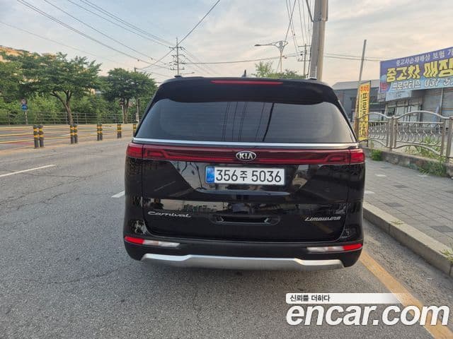 Kia Carnival 2021 — Фото 4/20
