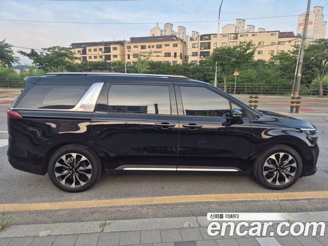 Kia Carnival 2021 — Фото 5/20