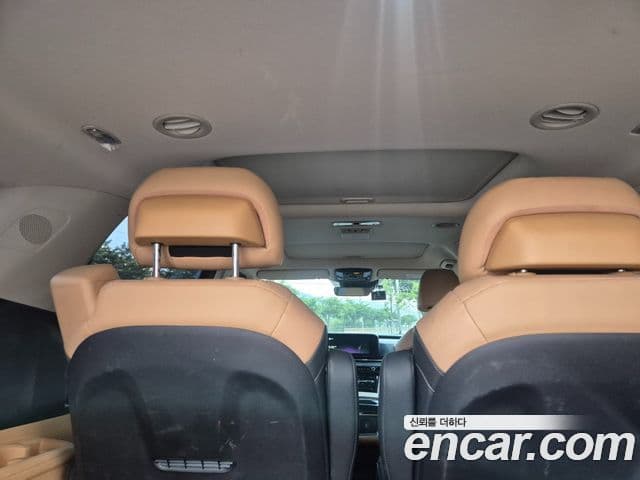 Kia Carnival 2021 — Фото 13/20