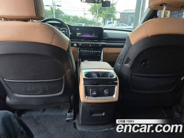 Kia Carnival 2021 — Фото 17/20