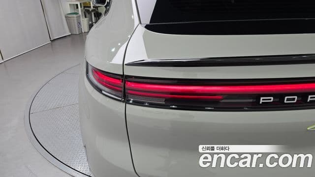 Porsche Cayenne 2024 — Photo 14/32
