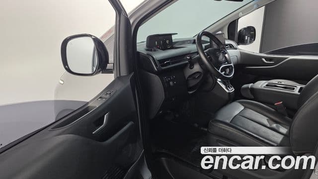 Hyundai Staria 2023 — Фото 11/20