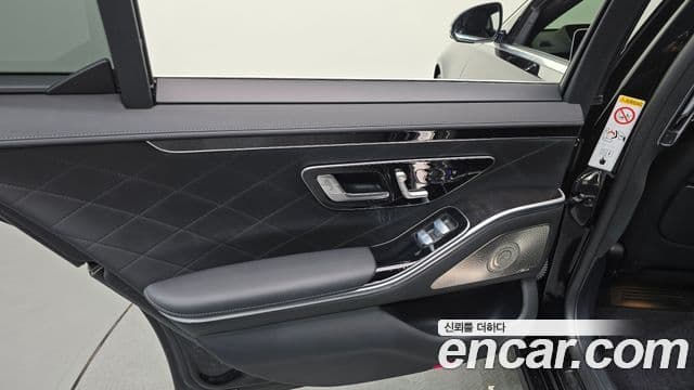 Mercedes-Benz S-Class 2022 — ფოტო 23/38