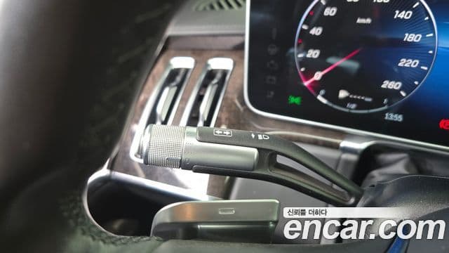 Mercedes-Benz S-Class 2022 — ფოტო 11/38