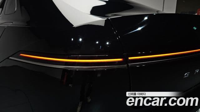 Hyundai Grandeur Hybrid 2023 — Photo 15/35
