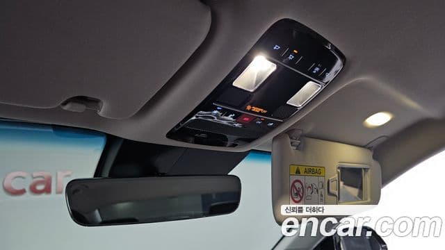 Hyundai Grandeur Hybrid 2023 — Photo 18/35