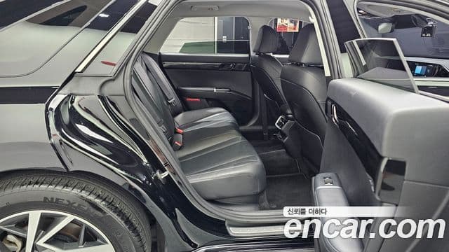 Hyundai Grandeur 2023 — Şəkil 12/20